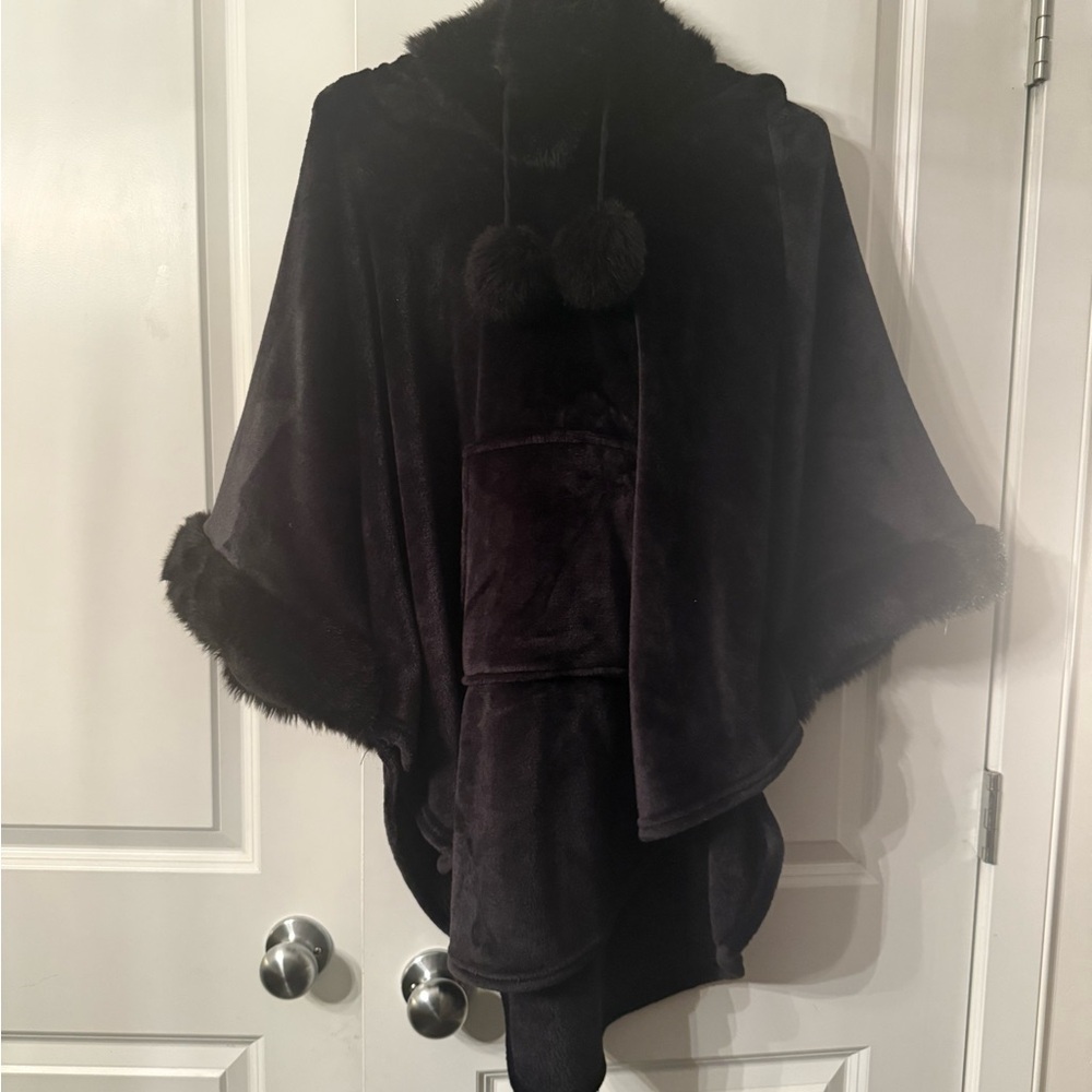 La Vie En Rose Black Cape with Faux Fur and Pom Pom detail on strings